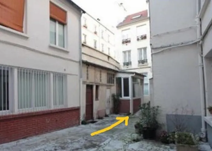 Apartament Maisonnette Sur Cour Paryż